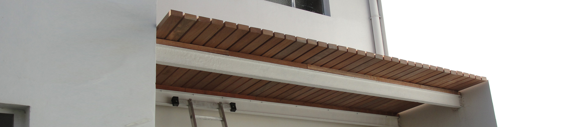 Decks de madera para exteriores o interiores 